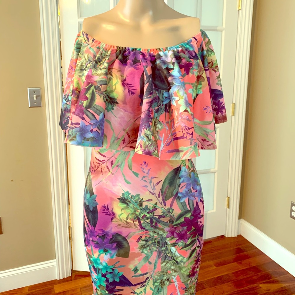 Tropical pink off the shoulder mini dress size 4